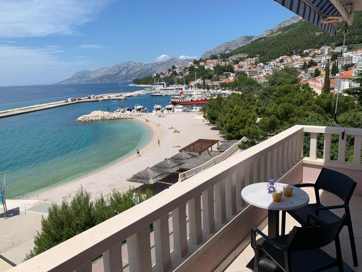 Villa Rozika Baška Voda エクステリア 写真