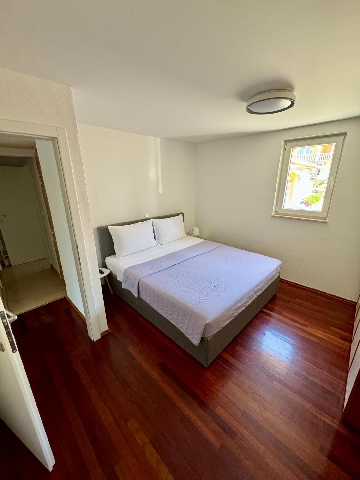 Villa Rozika Baška Voda エクステリア 写真