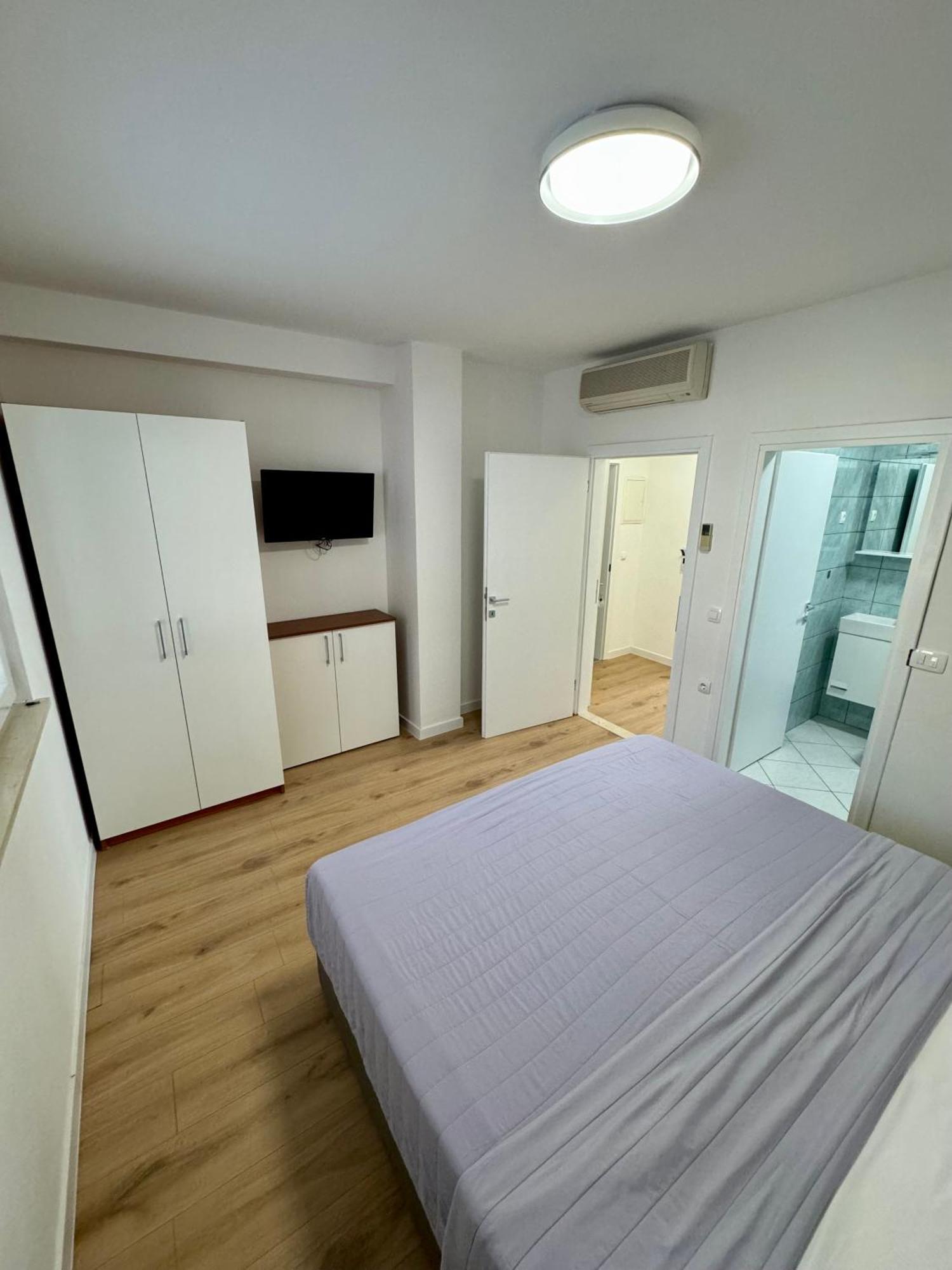 Villa Rozika Baška Voda エクステリア 写真