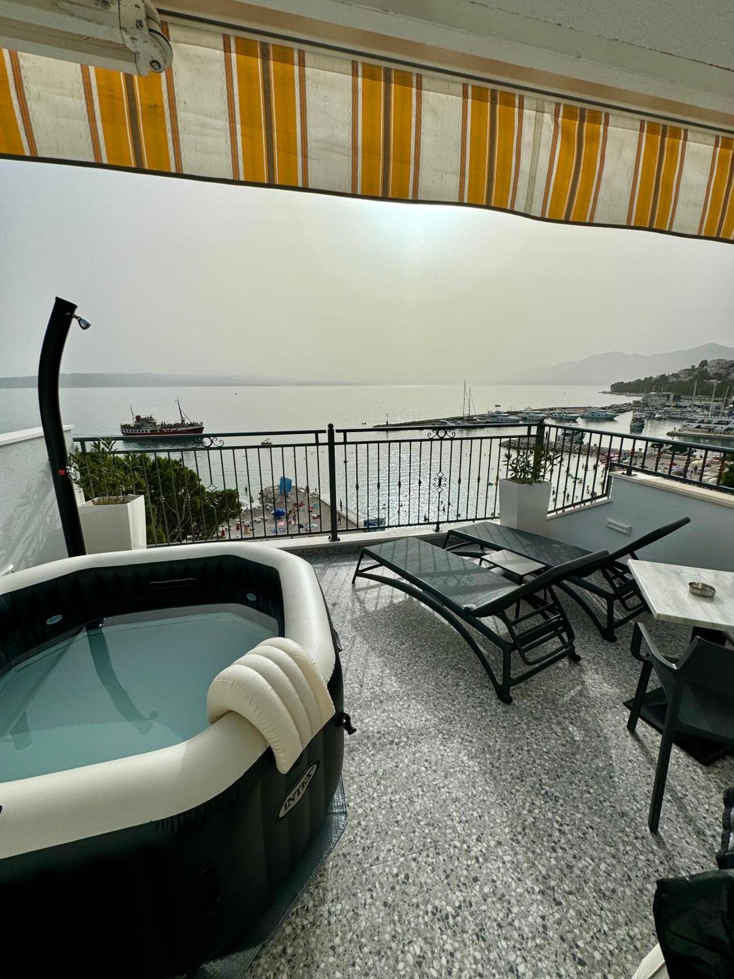 Villa Rozika Baška Voda エクステリア 写真