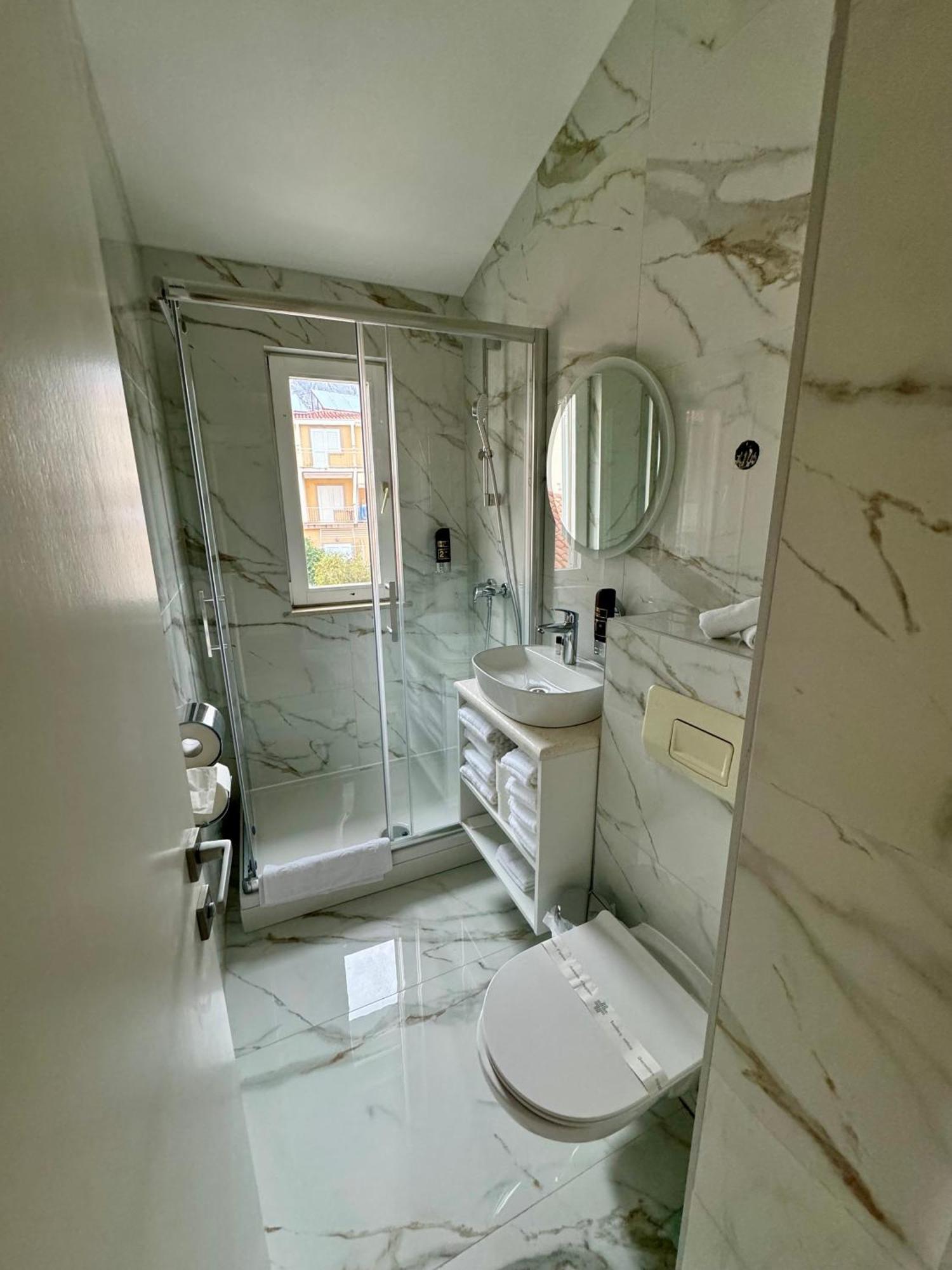 Villa Rozika Baška Voda エクステリア 写真