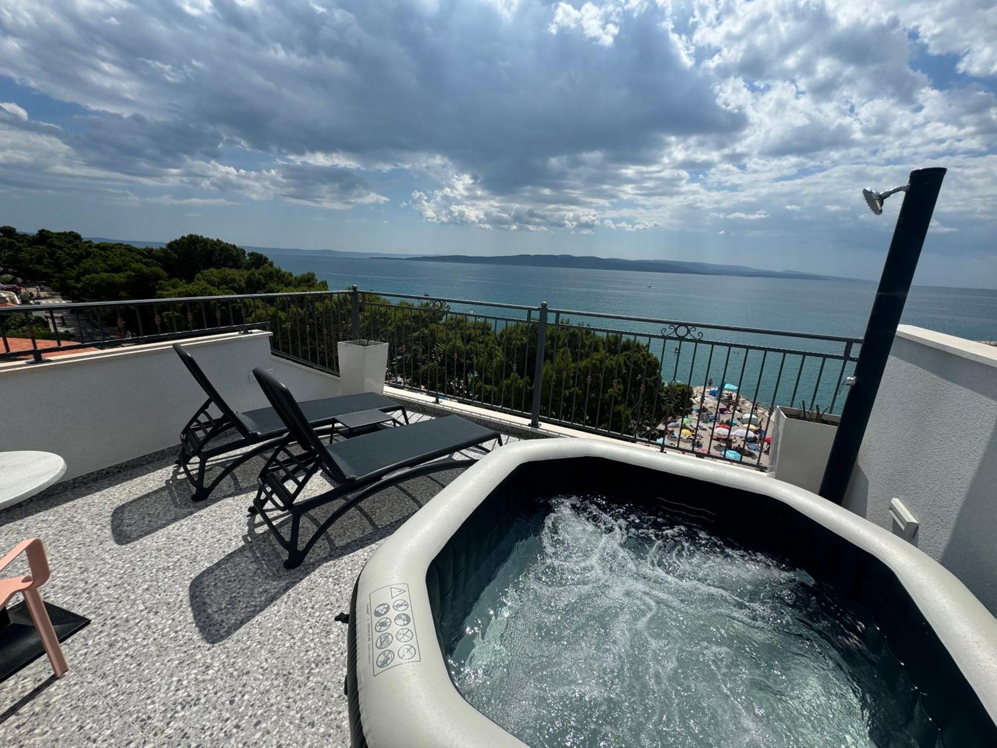 Villa Rozika Baška Voda エクステリア 写真